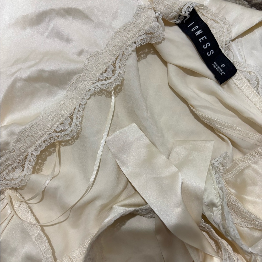 Lioness Women's Mini Dress - Picture 3 of 6